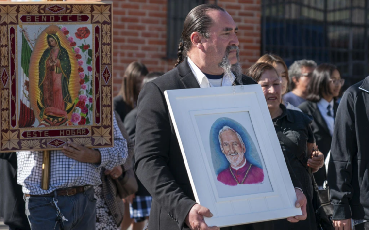 Recuerdan a obispo asesinado en Los Ángeles como prueba de que “Dios nos hace mejores”