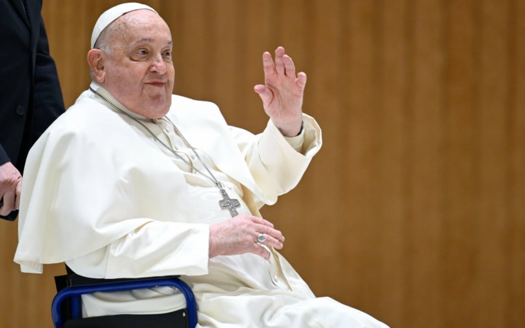 El Papa Francisco ingresa en el hospital Gemelli aquejado de bronquitis