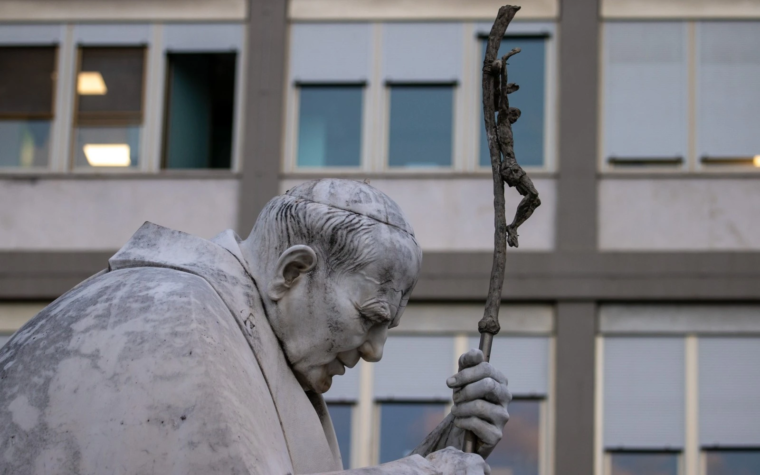 El Papa Francisco lamenta desde el hospital no haber podido participar en el Jubileo de los Artistas