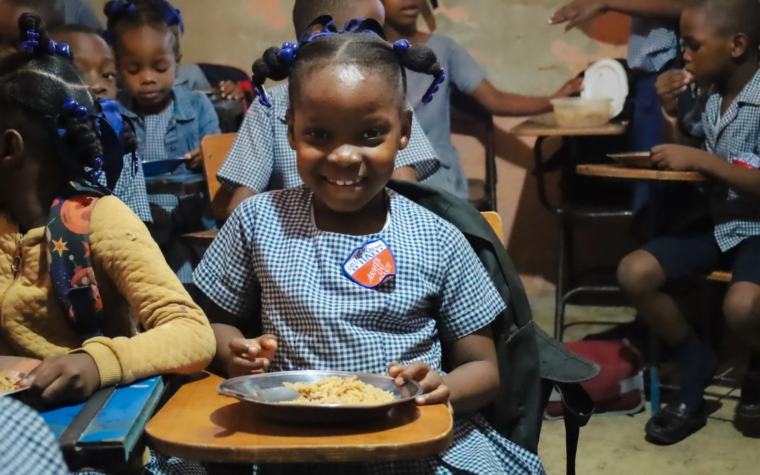 Los “ángeles” que dan esperanza a los niños de Haití: “Dios está en el centro de todo lo que hacemos”