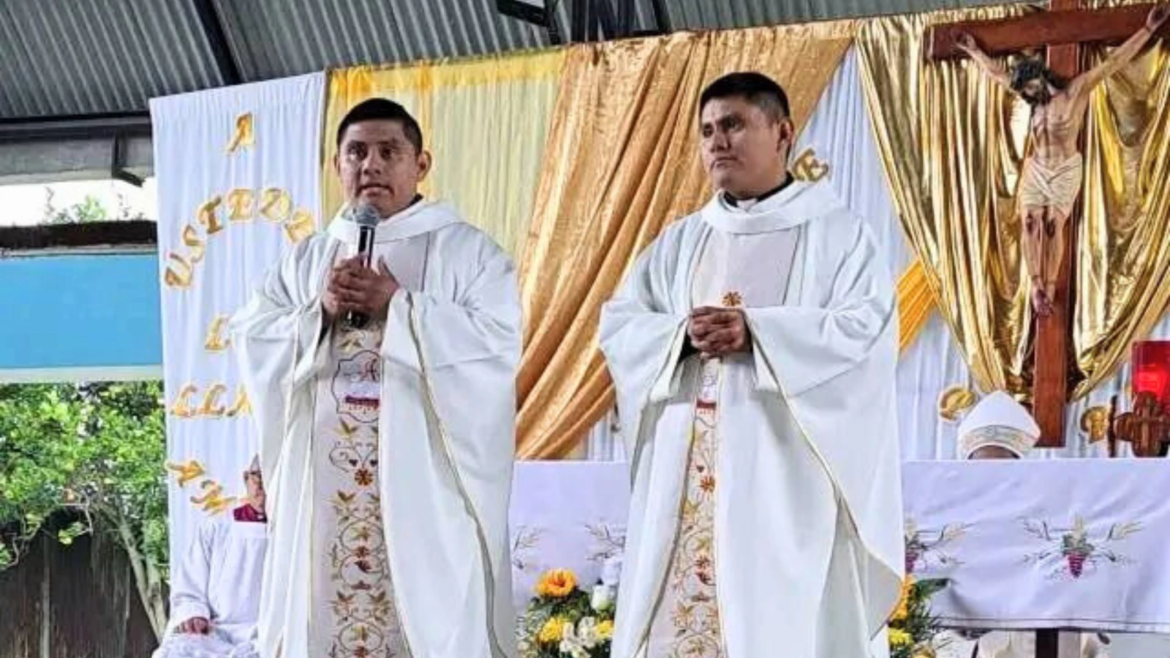 Hermanos gemelos se ordenan sacerdotes en México: “una dicha del amor de Dios”