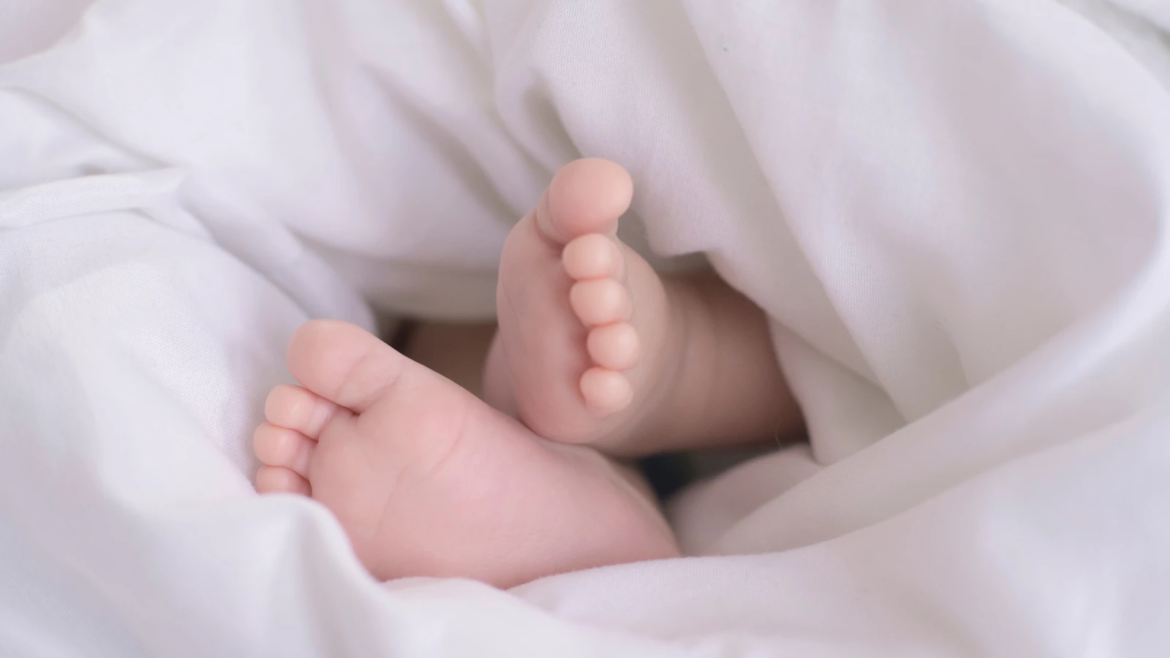 Abandono de bebé en el Estado de México reaviva el debate sobre el aborto en adolescentes