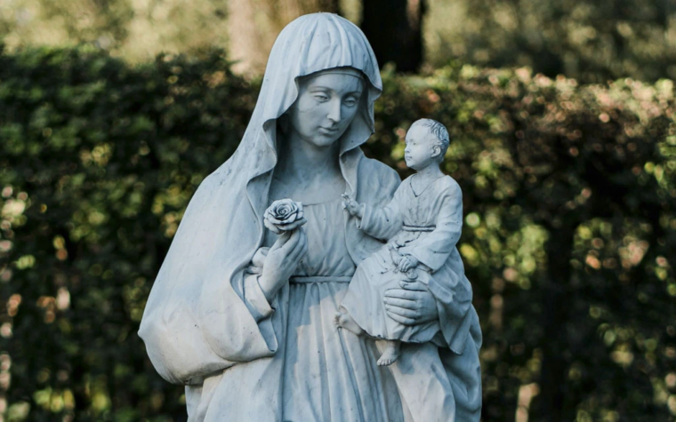 Un multimillonario polaco construirá la estatua de la Virgen María más grande de Europa