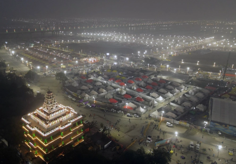 Obispos indios lamentan la muerte de 30 personas en una avalancha humana en el festival hindú de Kumbhmela
