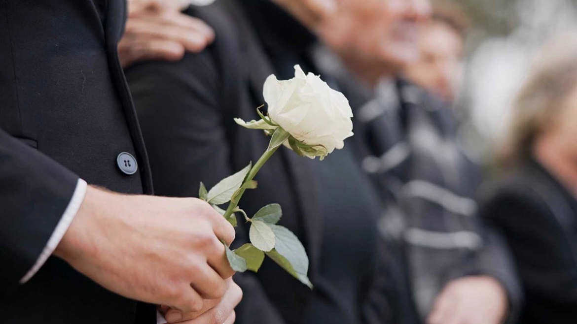 ¿Pueden las indulgencias plenarias ayudar en el duelo por un ser querido? Un experto responde