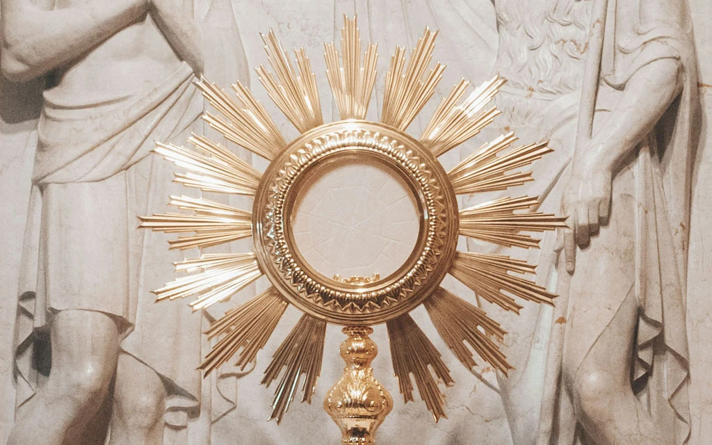 Denuncian la profanación del sagrario y el robo de la Eucaristía en una iglesia en España