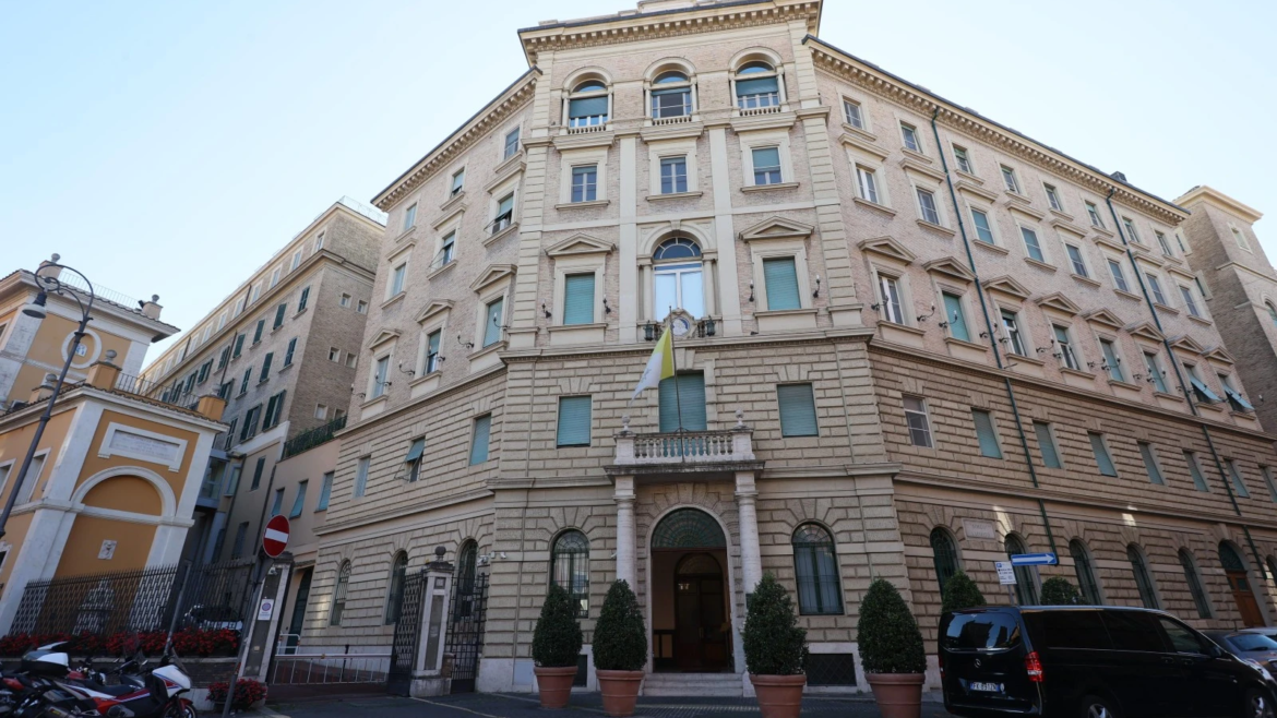 Los jesuitas ofrecen reparaciones a las presuntas víctimas de abusos de Rupnik