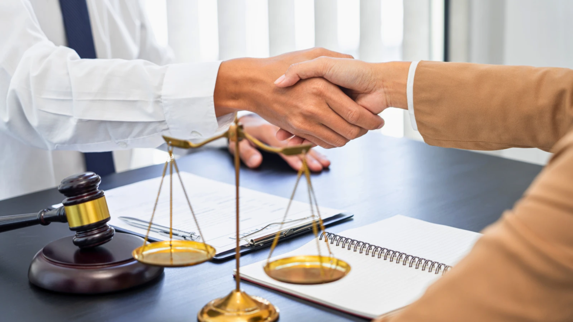 Universidad católica de México ofrece asesoría jurídica gratuita para sectores vulnerables