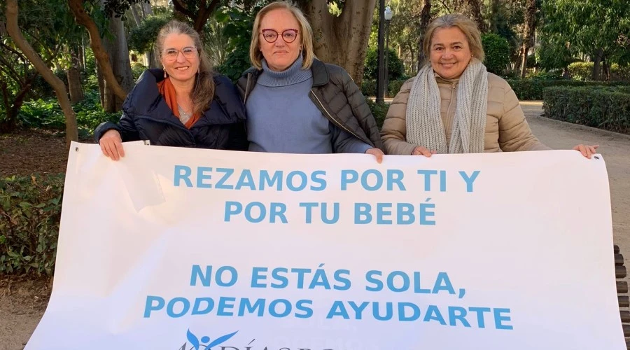 40 Días por la Vida activa 30 campañas en España por el fin del aborto con más de 7.800 voluntarios