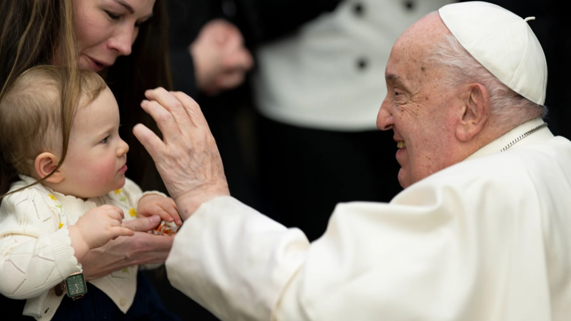 La “bendición” en la fragilidad: revelando el significado de las palabras del Papa Francisco