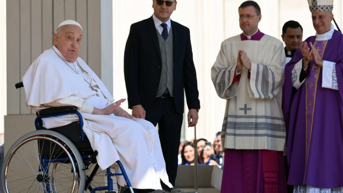 El Vaticano: No hay novedades médicas, la situación clínica del Papa Francisco continúa estable