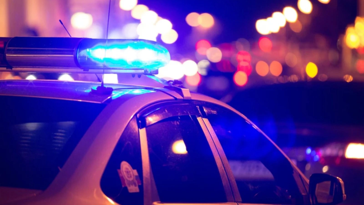 Arrestan a sacerdote de Los Ángeles, acusado de conducta sexual inapropiada con una menor
