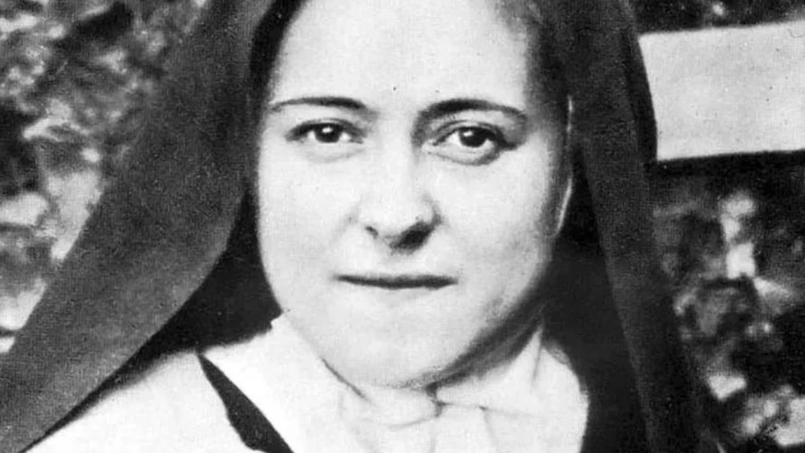 A 100 años de su canonización, reliquias de Santa Teresita recorren arquidiócesis argentina