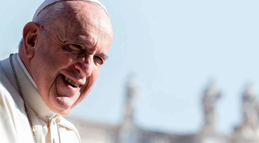 El Papa Francisco pide que las nuevas tecnologías no reemplacen “las relaciones humanas”
