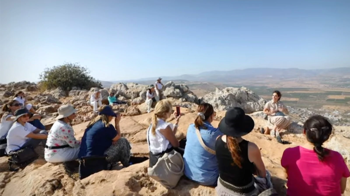 Anuncian fecha de estreno mundial de “Rabbuní”, documental sobre peregrinación en Tierra Santa durante la guerra