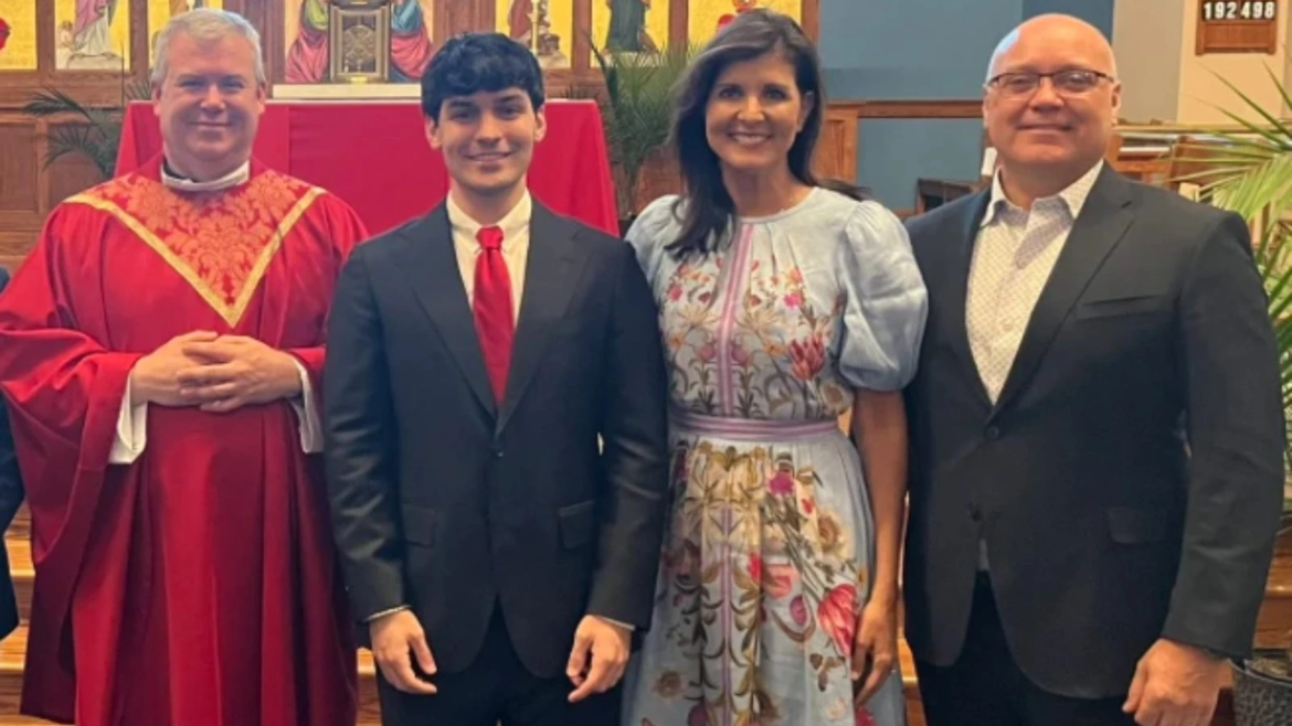 Hijo de ex candidata presidencial de EE.UU. se convierte al catolicismo