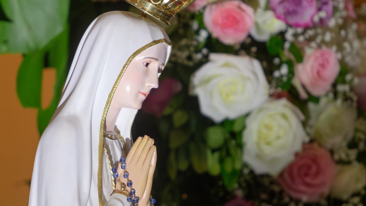 La Virgen María está siempre dispuesta a secar las lágrimas de sus hijos, afirma el Cardenal Rylko
