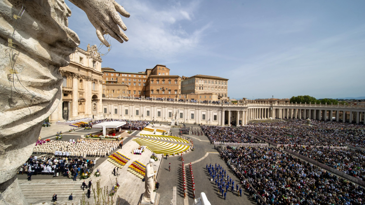 El Vaticano aplaza la canonización de Carlo Acutis tras la muerte del Papa Francisco