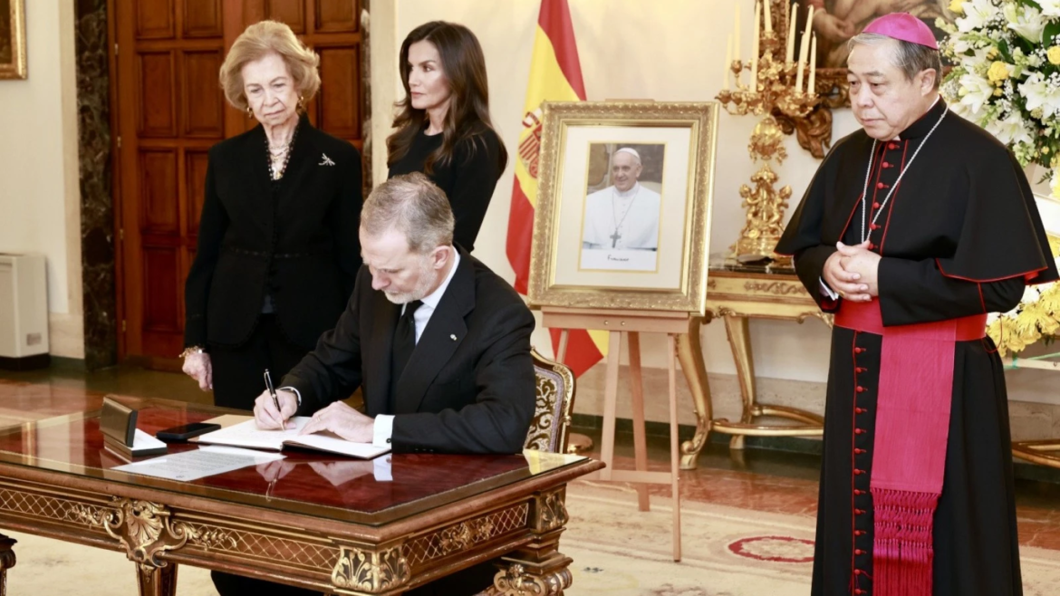"Admiración y respeto" de los reyes de España hacia el Papa Francisco