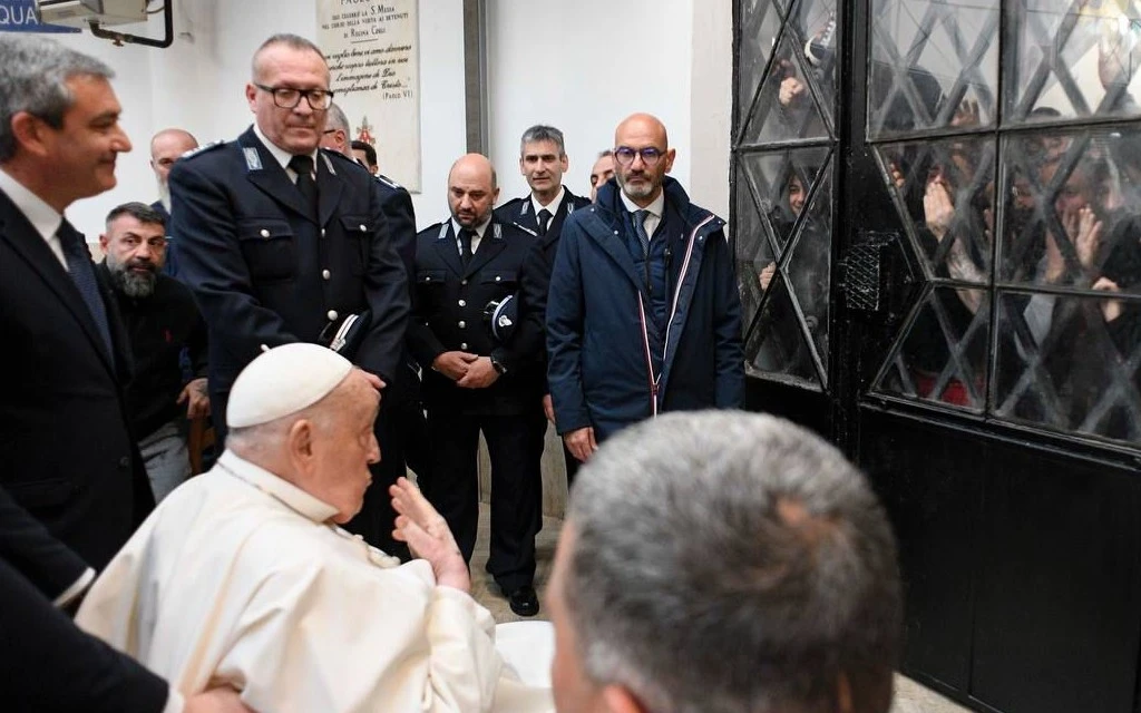 La visita del Papa Francisco a la cárcel antes de morir: su amor por los presos se mantuvo hasta el final