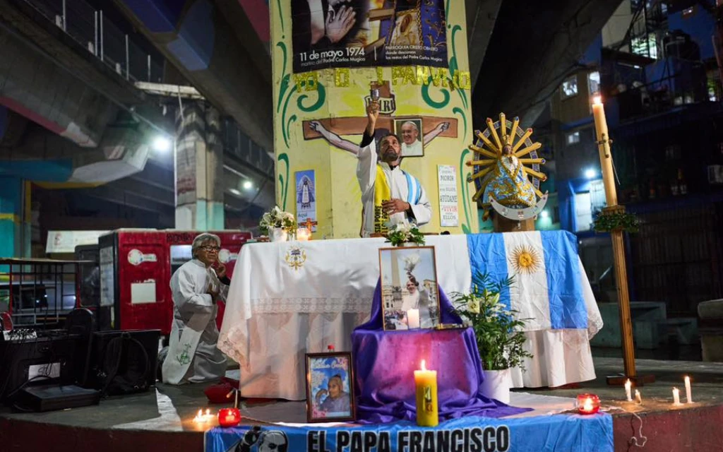 Las villas de Argentina recordaron al Papa que encarnó “una Iglesia pobre para los pobres”