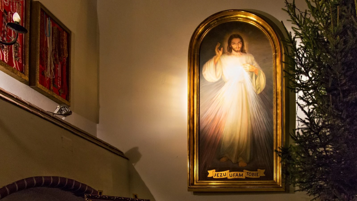 Invitan a rezar la coronilla de la Divina Misericordia por el cónclave y el nuevo Papa