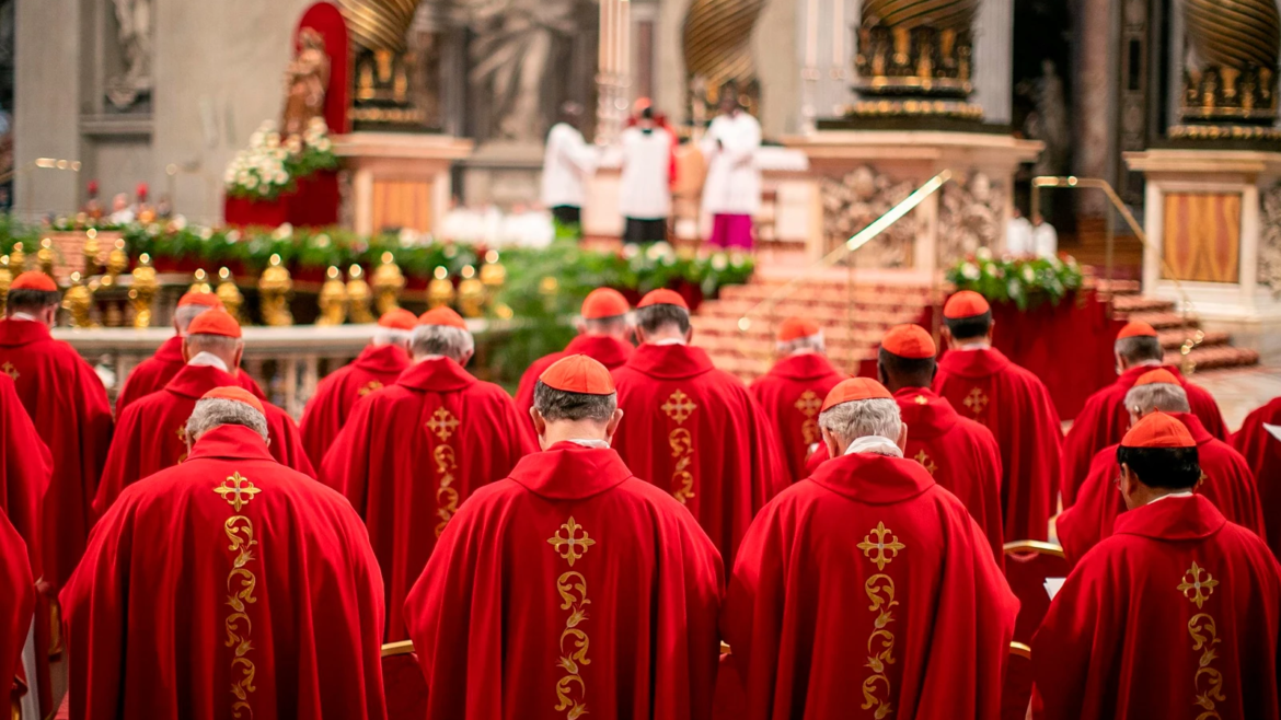 Cardenal Sandri recuerda que "reinar es servir" en misa por el Papa Francisco