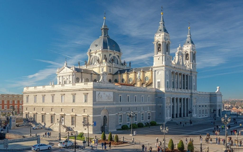 Las principales advocaciones marianas de Venezuela llegan a la Catedral de la Almudena en mayo
