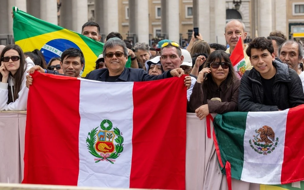 Jóvenes latinoamericanos garantizan a León XIV sus oraciones “para que el Señor lo fortalezca en su misión”