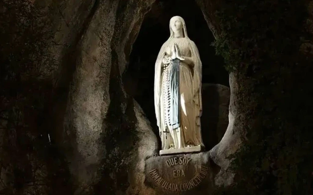 Más de 200 militares reciben el Bautismo en el Santuario de la Virgen de Lourdes en Francia