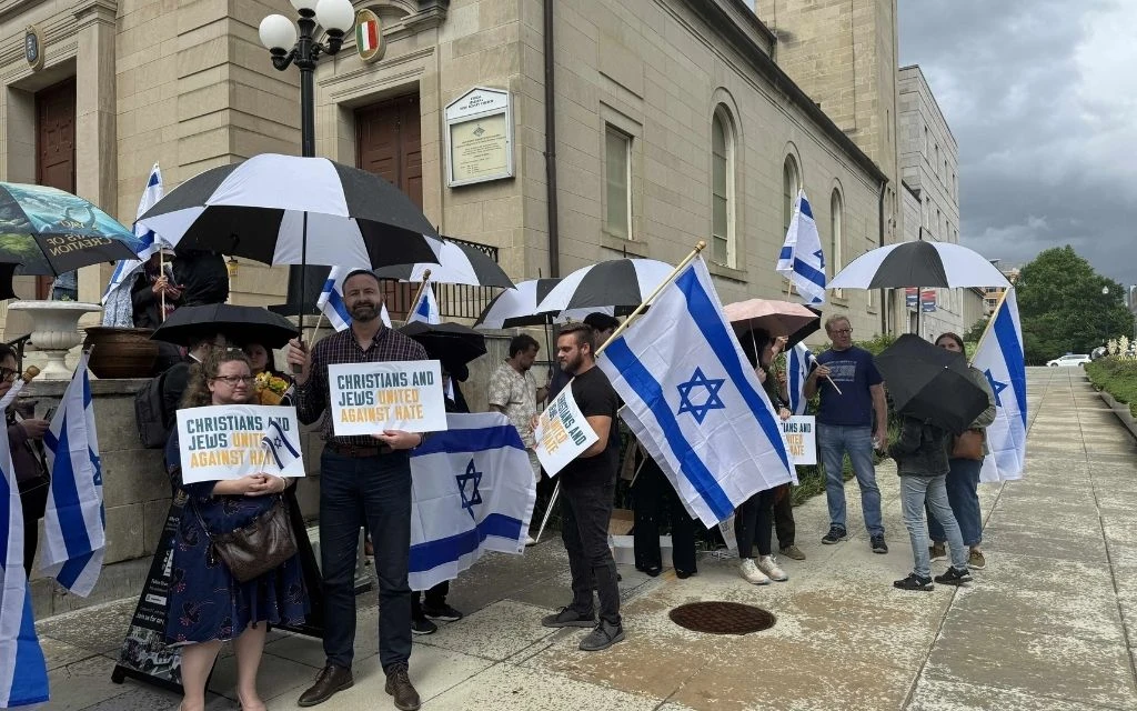 Los católicos se solidarizan tras el ataque terrorista que mató a dos funcionarios israelíes en Washington D.C.