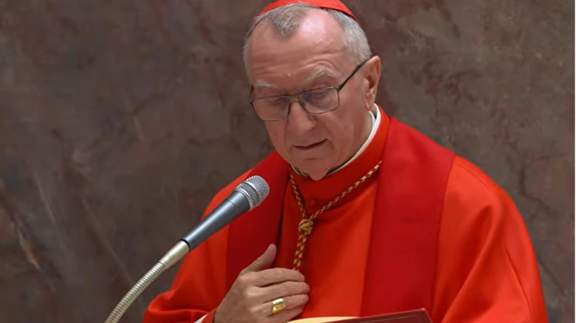 El Cardenal Parolin recuerda que un obispo no debe “vivir para sí mismo”