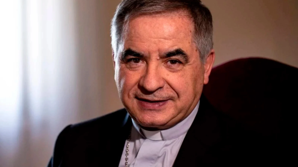 El Papa León XIV recibe en audiencia al Cardenal Angelo Becciu, involucrado en un escándalo financiero