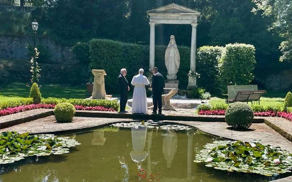 El Papa León XIV visita el proyecto “Borgo Laudato si’” en Castel Gandolfo