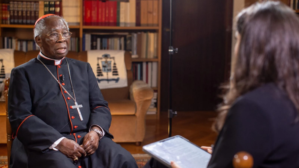 Cardenal Arinze: “Queremos un Papa lleno de fuego por el Reino de Cristo”