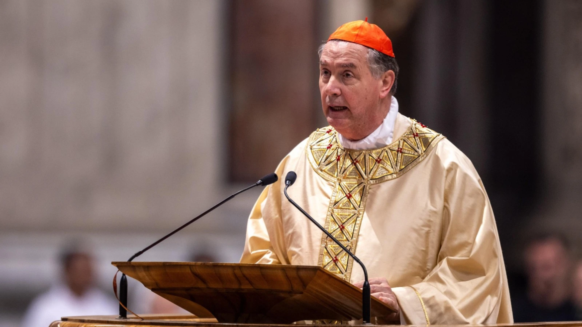 Cardenal Fernández Artime: Nuestra misión es urgente en un mundo que experimenta la ausencia de Dios