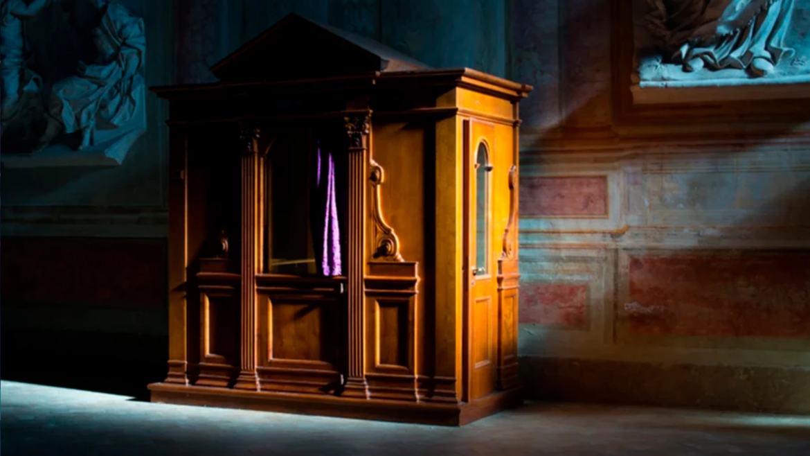 Gobernador de Washington firma ley que obliga a los sacerdotes a romper el secreto de confesión