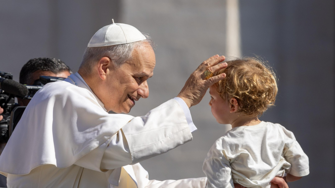 “Del seno de las familias nace el futuro de los pueblos”, asegura el Papa León XIV en el Jubileo dedicado a ellas