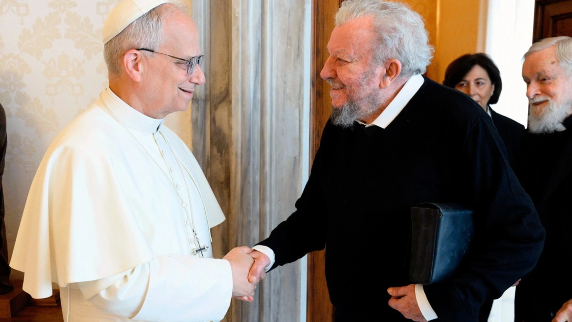 León XIV recibió a Kiko Argüello, iniciador del Camino Neocatecumenal