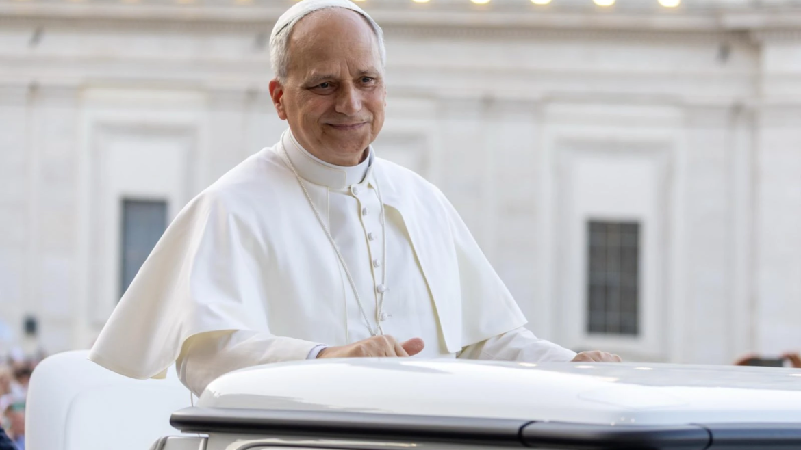 León XIV en la Vigilia de Pentecostés: “En un mundo quebrantado y sin paz el Espíritu Santo nos educa a caminar juntos”