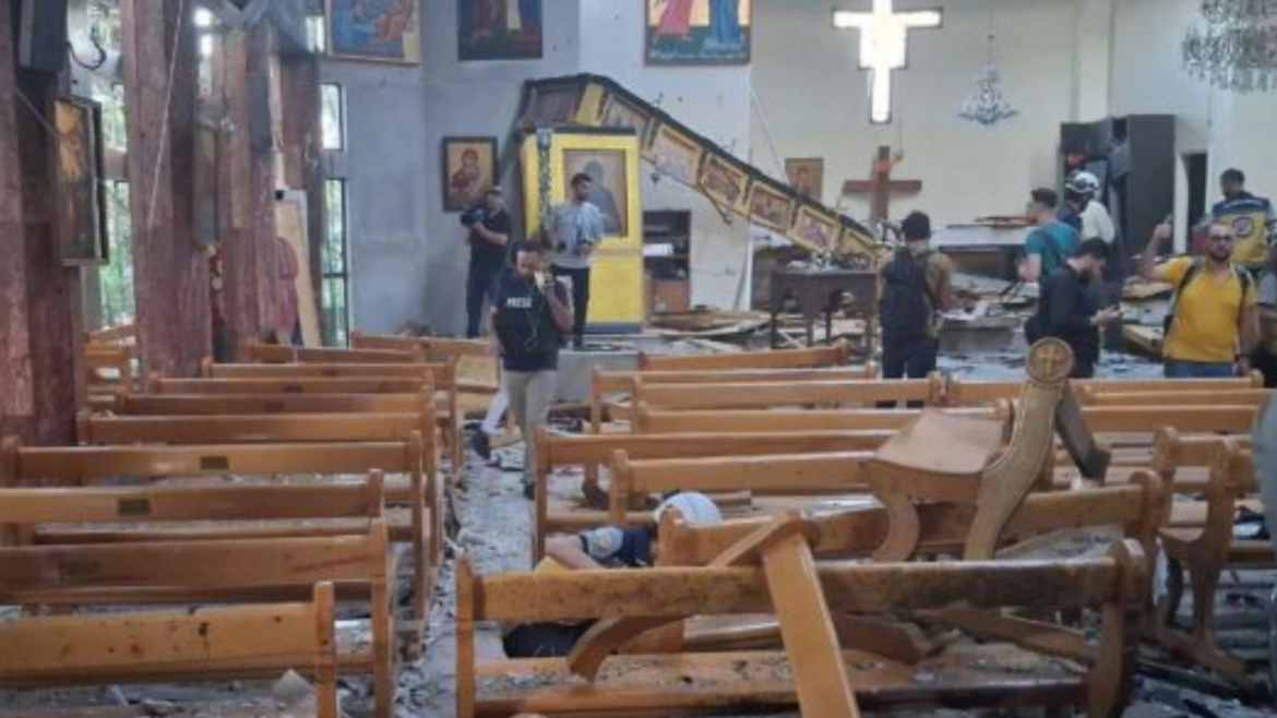 Terrorista del Estado Islámico asesina a 25 fieles durante una Misa en Damasco