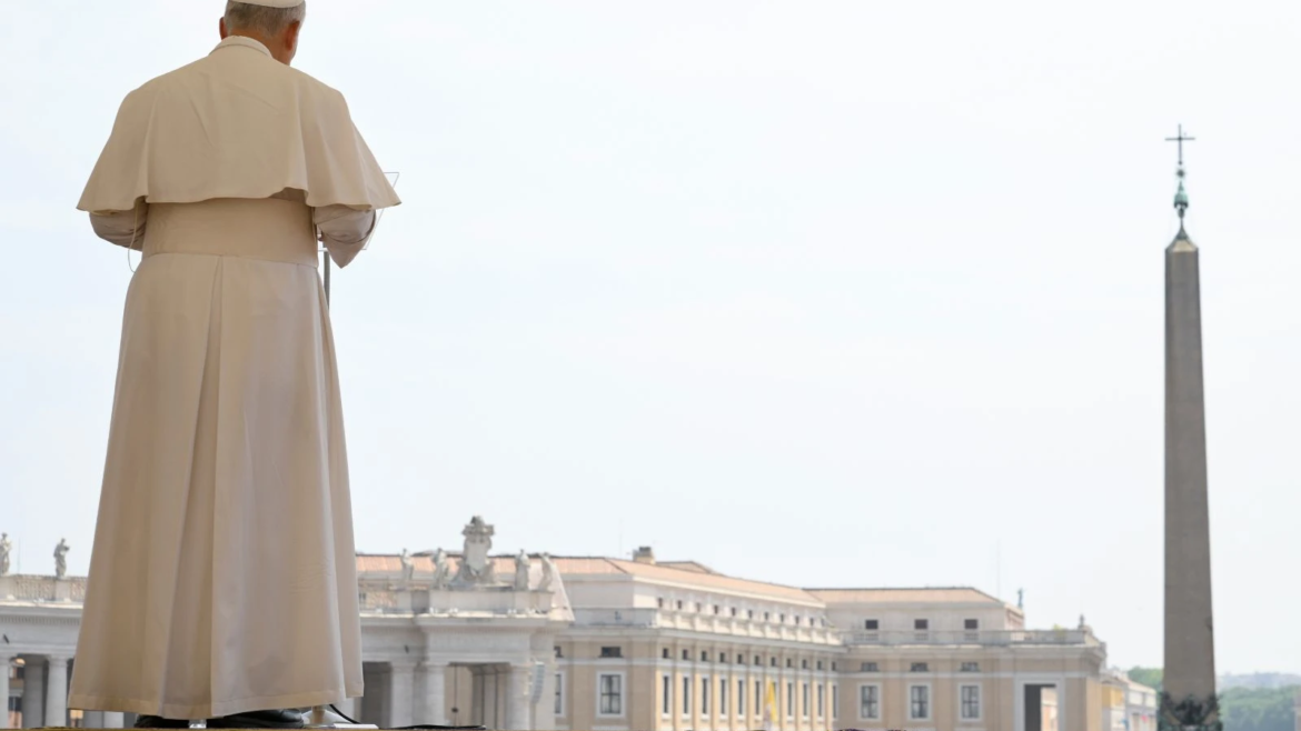 León XIV denuncia el uso del hambre como arma de guerra y reclama sanciones contra responsables