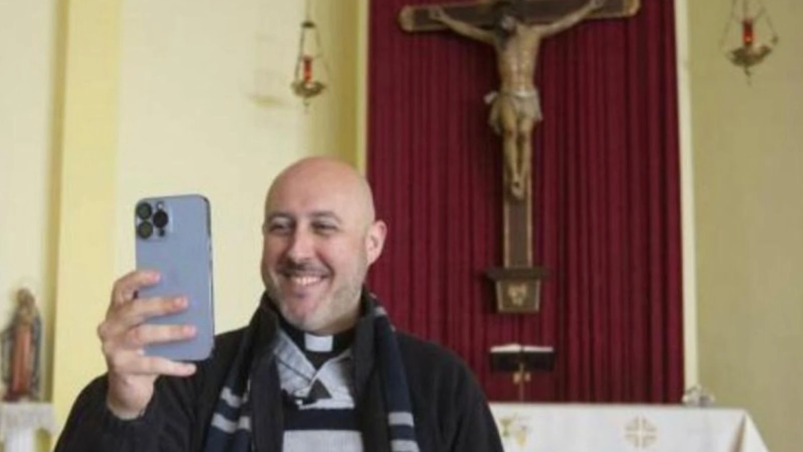 Sacerdote comparte cómo combatió la depresión y salió del “pozo oscuro” de la tentación del suicidio