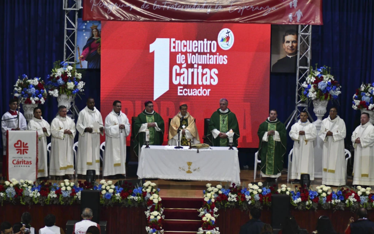 Primer encuentro de voluntarios de Cáritas Ecuador: Cardenal los invita a trabajar con pasión por el Evangelio