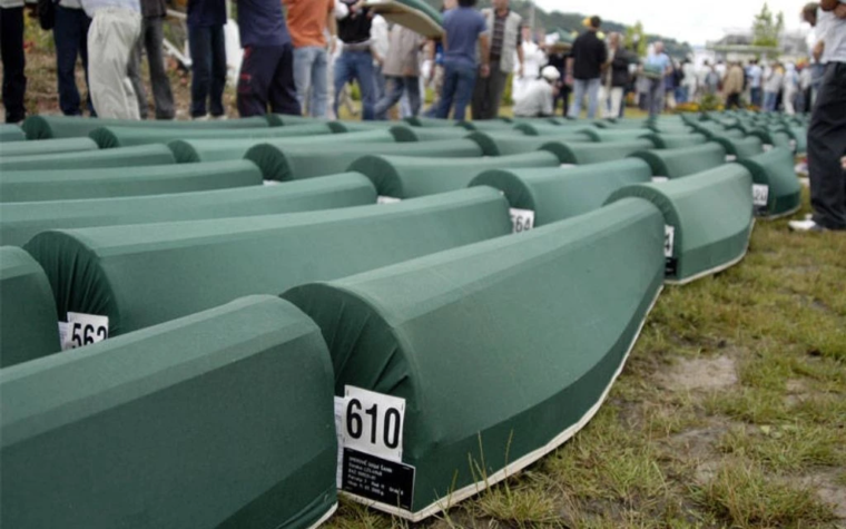 Hace 30 años fueron asesinados 8.000 hombres y niños en Srebrenica: “Derrota de la civilización”, para Juan Pablo II