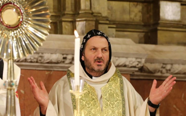 “Jesús quiere que su Iglesia permanezca en Siria”: Arzobispo clama por el futuro cristiano del país