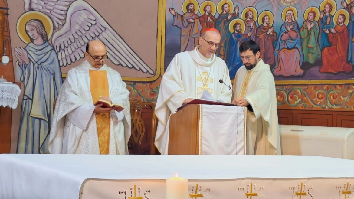 El P. Romanelli, único párroco católico de Gaza, entre los heridos tras un ataque israelí