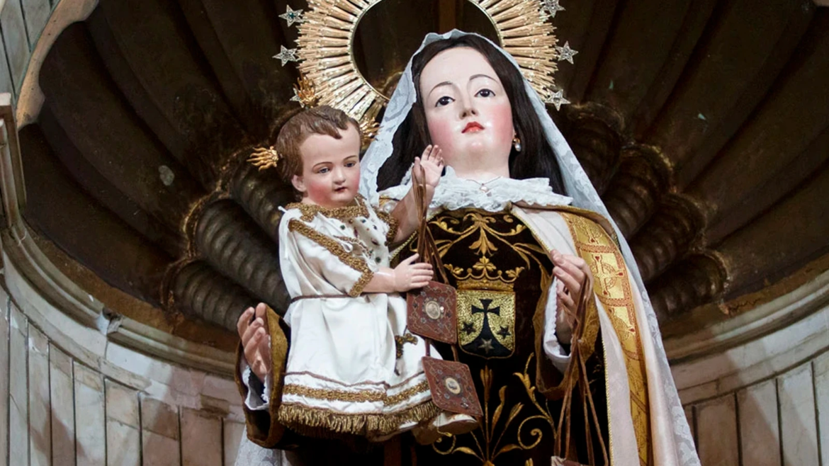 “Lleva a María en tu mente y Cristo crecerá en tu corazón”, afirma arzobispo en fiesta de la Virgen del Carmen