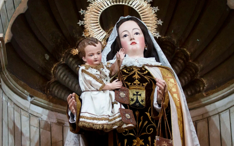 “Lleva a María en tu mente y Cristo crecerá en tu corazón”, afirma arzobispo en fiesta de la Virgen del Carmen