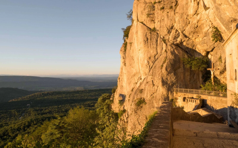Esta es la cueva en Francia donde muchos creen que Santa María Magdalena pasó sus últimos años